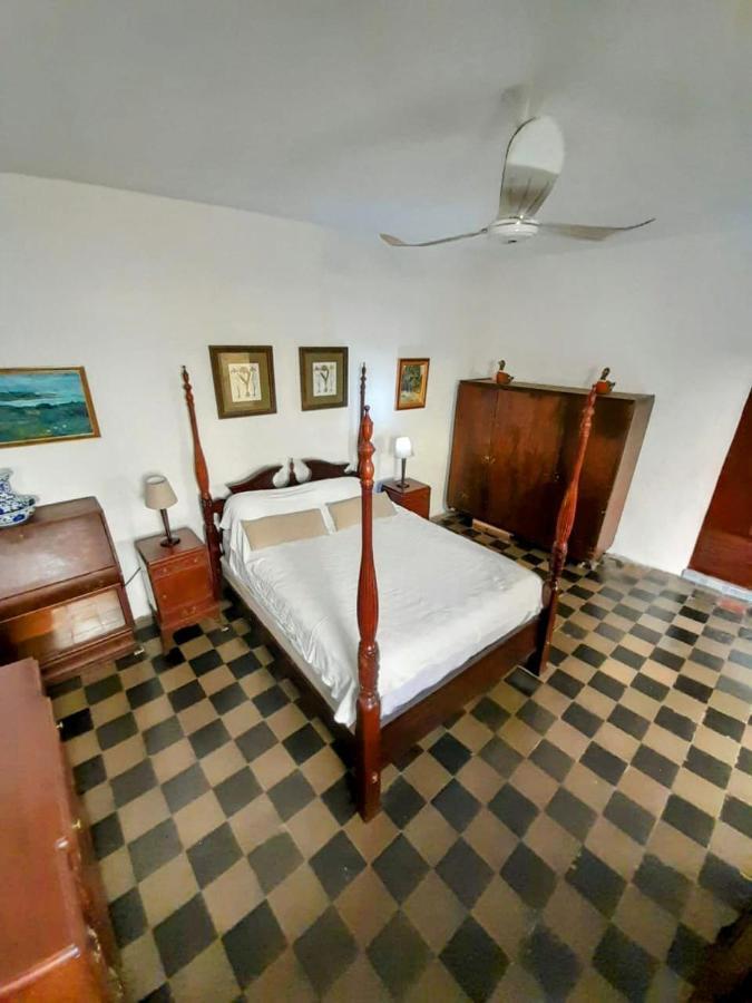 Casa Yoly Hostel Гранада Экстерьер фото