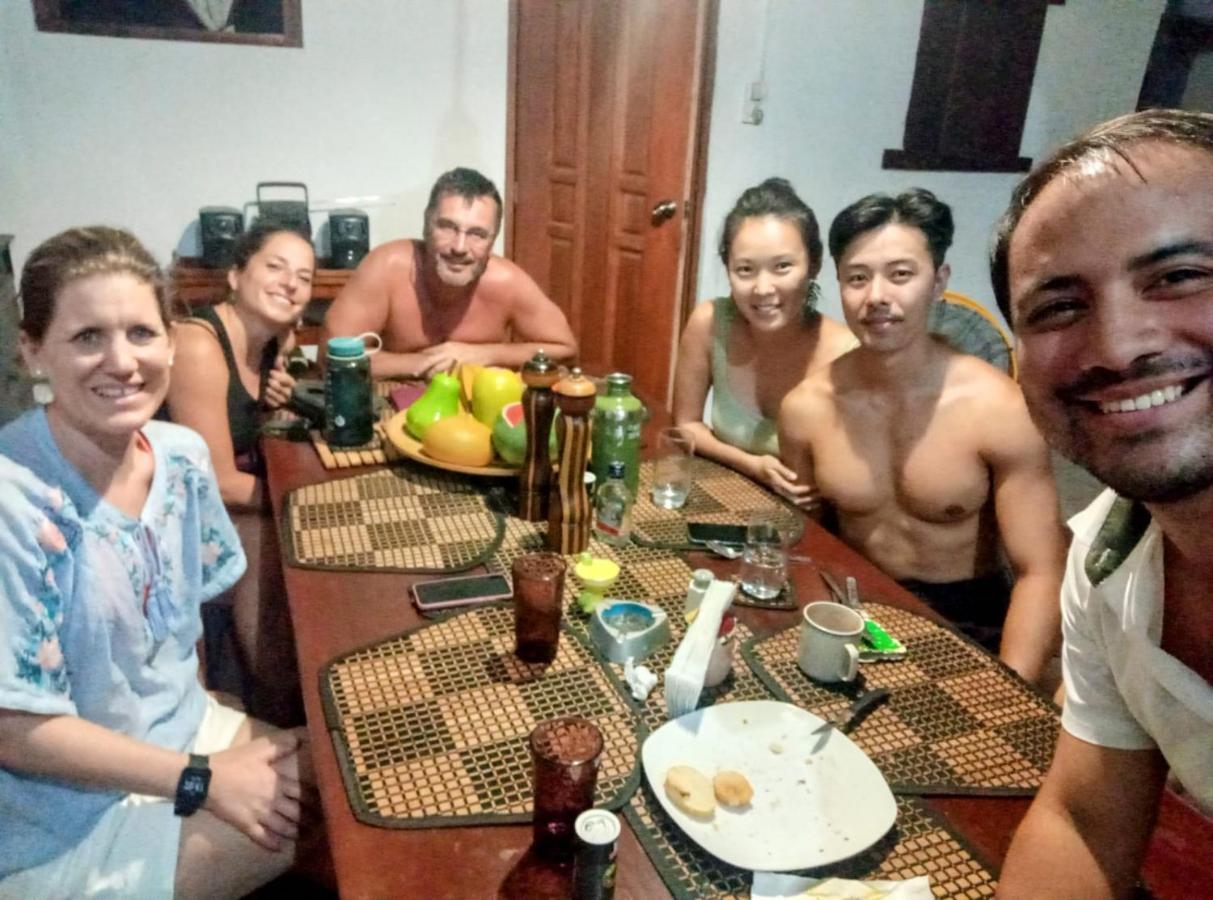 Casa Yoly Hostel Гранада Экстерьер фото