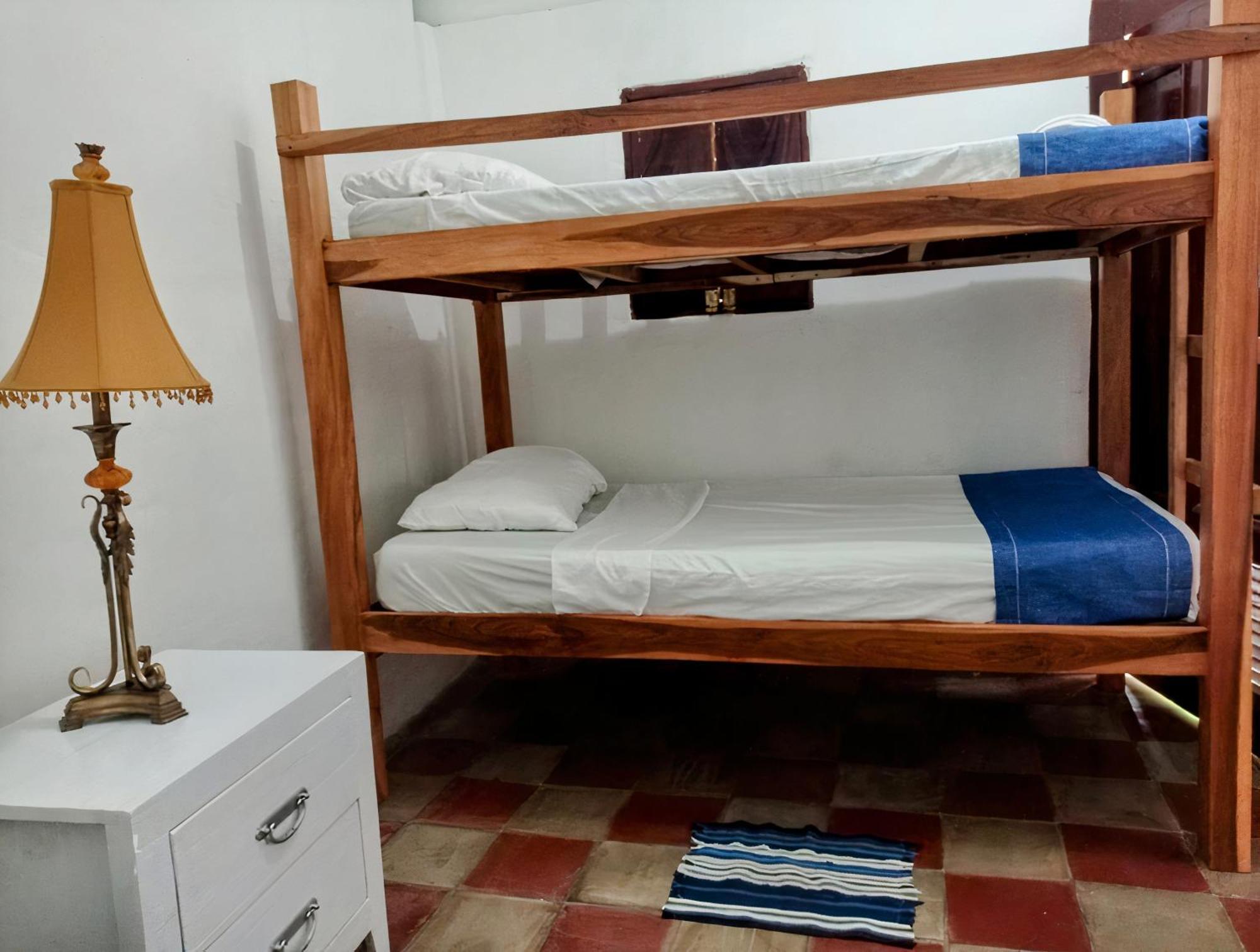 Casa Yoly Hostel Гранада Экстерьер фото