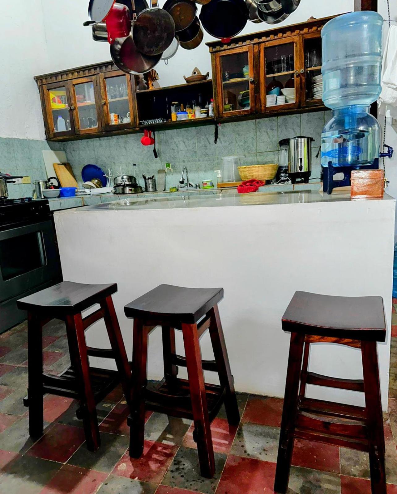 Casa Yoly Hostel Гранада Экстерьер фото
